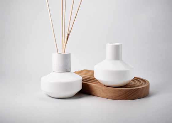 House Decoration 3.3OZ Aroma Diffuser Bottles With Wooden Or PP Screw Cap, Clear Or Opaque Glass Aroma Bottles Factory